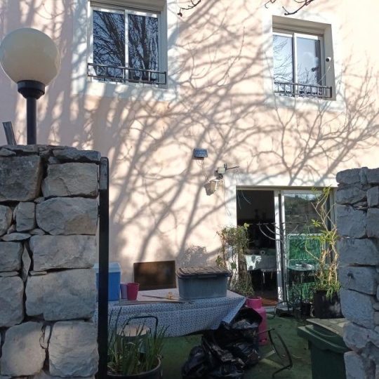  CABINET L'ANTENNE : House | NIMES (30000) | 58 m2 | 720 € 