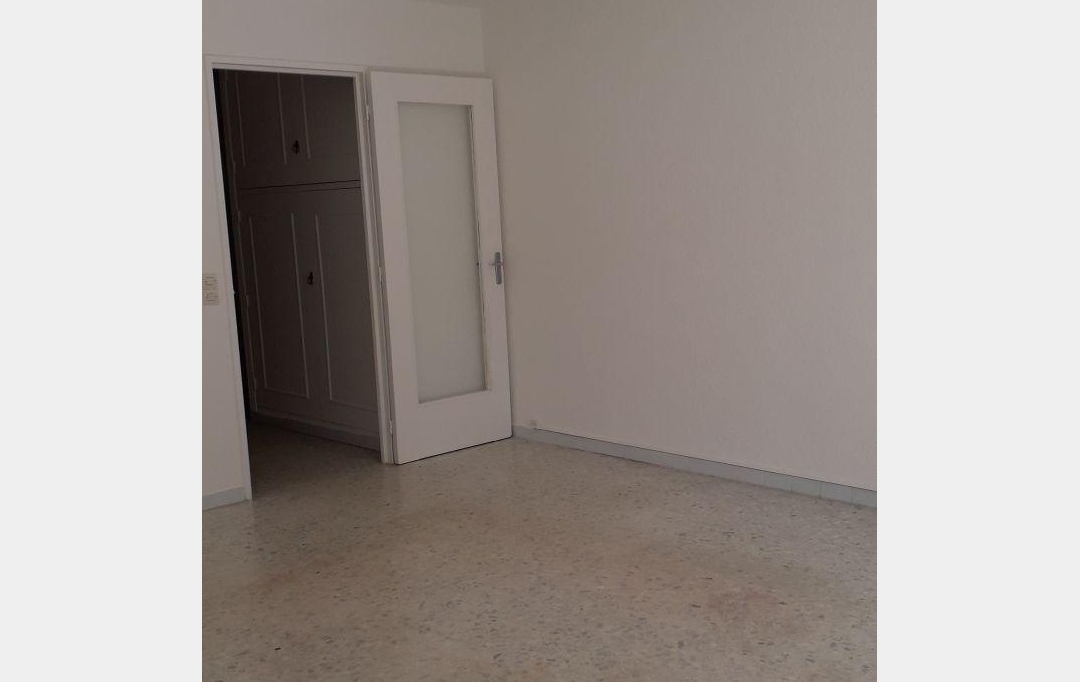 CABINET L'ANTENNE : Apartment | NIMES (30900) | 61 m2 | 790 € 