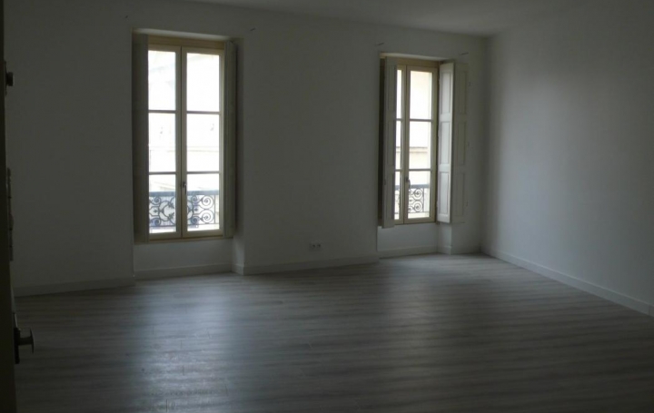 CABINET L'ANTENNE : Appartement | NIMES (30900) | 84 m2 | 785 € 