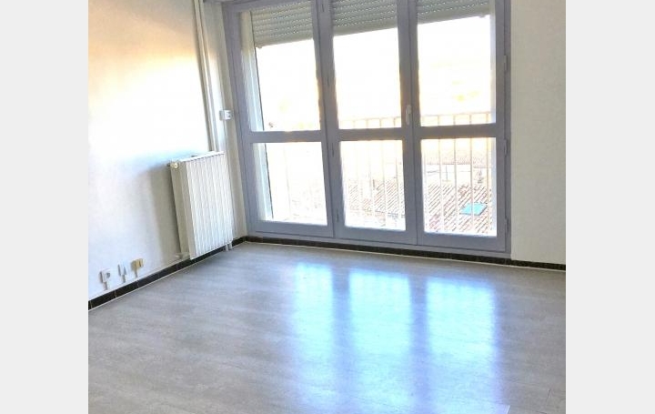 CABINET L'ANTENNE : Appartement | NIMES (30900) | 35 m2 | 500 € 