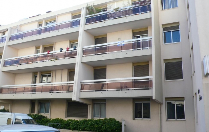 CABINET L'ANTENNE : Appartement | NIMES (30900) | 75 m2 | 746 € 