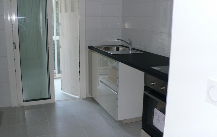 CABINET L'ANTENNE : Appartement | NIMES (30900) | 75 m2 | 800 € 