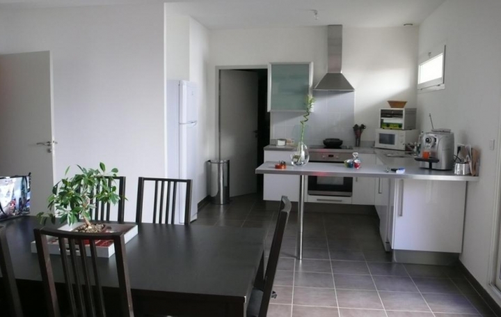 CABINET L'ANTENNE : Appartement | NIMES (30900) | 100 m2 | 850 € 
