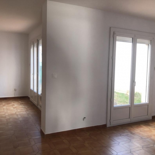  CABINET L'ANTENNE : House | NIMES (30900) | 105 m2 | 820 € 