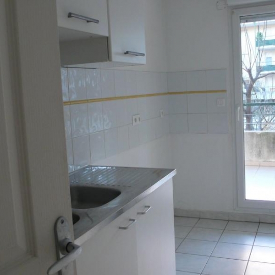  CABINET L'ANTENNE : Appartement | NIMES (30000) | 73 m2 | 800 € 