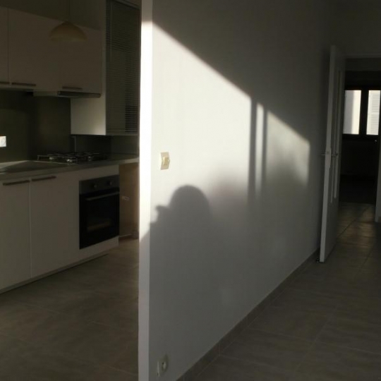  CABINET L'ANTENNE : Appartement | NIMES (30900) | 65 m2 | 715 € 