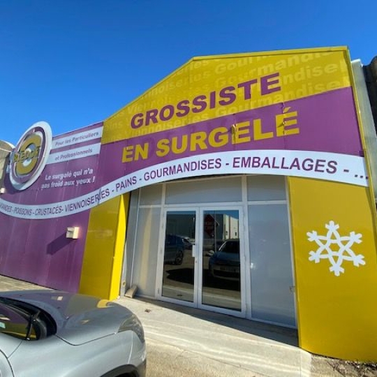  CABINET L'ANTENNE : Local / Bureau | CAISSARGUES (30132) | 280 m2 | 2 222 € 
