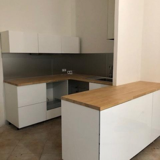  CABINET L'ANTENNE : Apartment | NIMES (30000) | 59 m2 | 640 € 