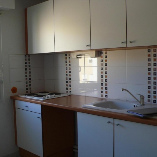  CABINET L'ANTENNE : Appartement | NIMES (30900) | 70 m2 | 970 € 