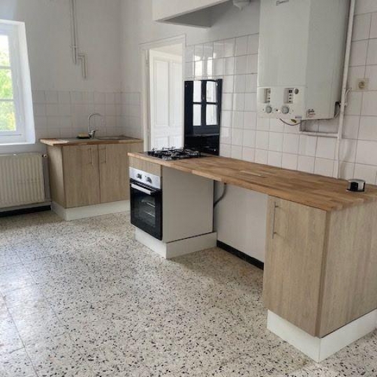  CABINET L'ANTENNE : Appartement | NIMES (30000) | 55 m2 | 570 € 