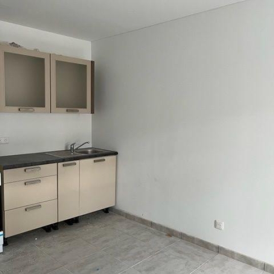 CABINET L'ANTENNE : Appartement | NIMES (30900) | 60.84m2 | 595 € 