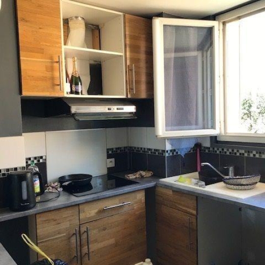CABINET L'ANTENNE : Appartement | NIMES (30900) | 65.88m2 | 616 € 