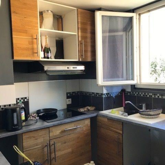  CABINET L'ANTENNE : Appartement | NIMES (30900) | 66 m2 | 580 € 