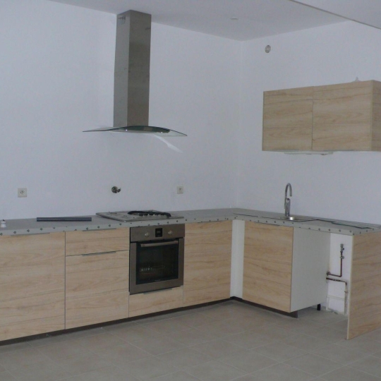 CABINET L'ANTENNE : Appartement | NIMES (30900) | 84.00m2 | 670 € 
