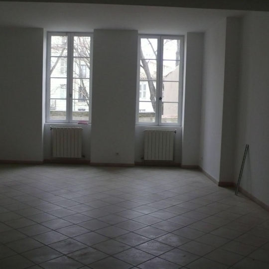  CABINET L'ANTENNE : Appartement | NIMES (30900) | 84 m2 | 670 € 