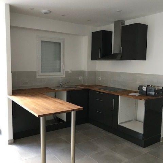  CABINET L'ANTENNE : Maison / Villa | NIMES (30000) | 73 m2 | 928 € 