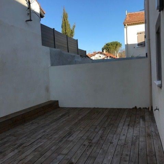  CABINET L'ANTENNE : Maison / Villa | NIMES (30000) | 73 m2 | 928 € 