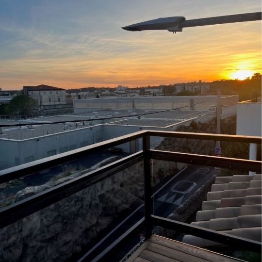  CABINET L'ANTENNE : Maison / Villa | NIMES (30900) | 63 m2 | 895 € 