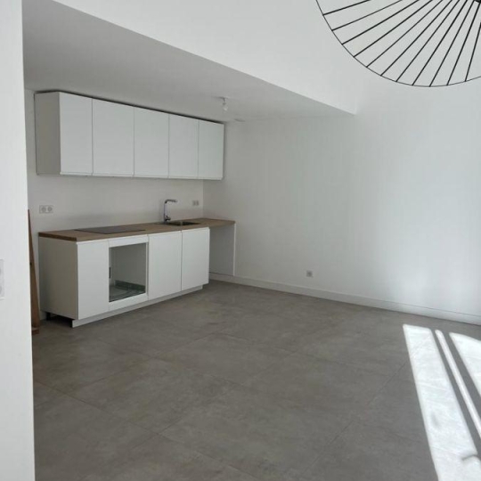  CABINET L'ANTENNE : Maison / Villa | NIMES (30900) | 83 m2 | 1 200 € 
