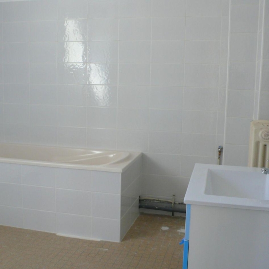  CABINET L'ANTENNE : Appartement | NIMES (30900) | 70 m2 | 773 € 