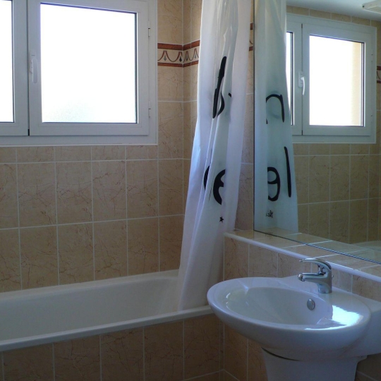  CABINET L'ANTENNE : Appartement | NIMES (30900) | 70 m2 | 1 036 € 