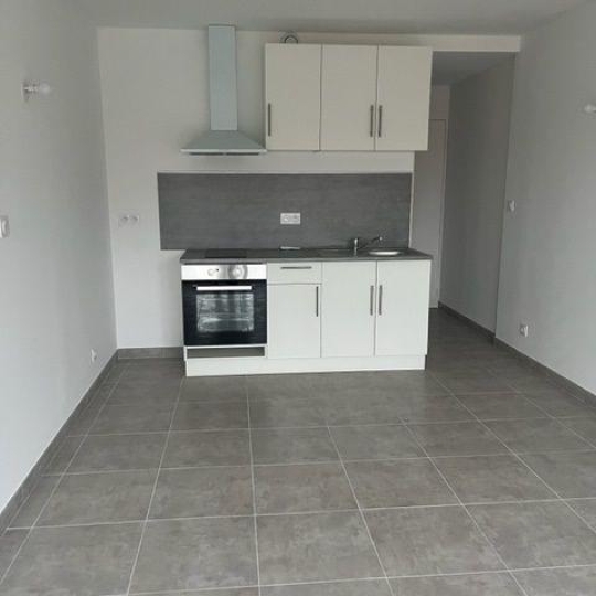  CABINET L'ANTENNE : Appartement | NIMES (30000) | 22 m2 | 390 € 