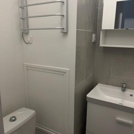  CABINET L'ANTENNE : Appartement | NIMES (30000) | 22 m2 | 390 € 