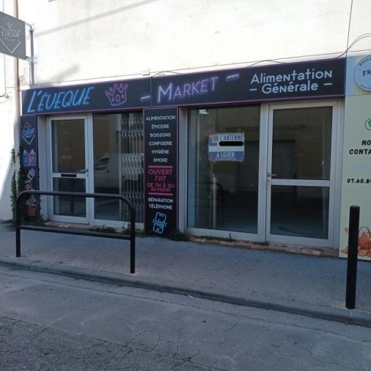  CABINET L'ANTENNE : Office | NIMES (30900) | 80 m2 | 923 € 