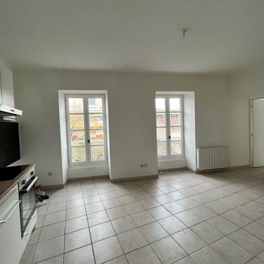  CABINET L'ANTENNE : Appartement | NIMES (30900) | 46 m2 | 533 € 