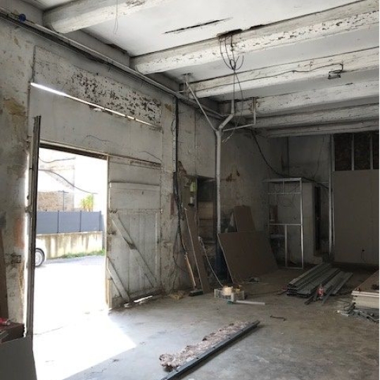  CABINET L'ANTENNE : Office | NIMES (30900) | 150 m2 | 1 450 € 