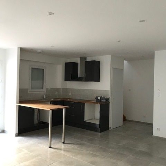  CABINET L'ANTENNE : Maison / Villa | NIMES (30900) | 73 m2 | 971 € 