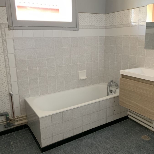  CABINET L'ANTENNE : Apartment | NIMES (30900) | 25 m2 | 402 € 