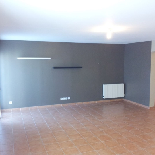  CABINET L'ANTENNE : Appartement | LA ROUVIERE (30190) | 98 m2 | 712 € 