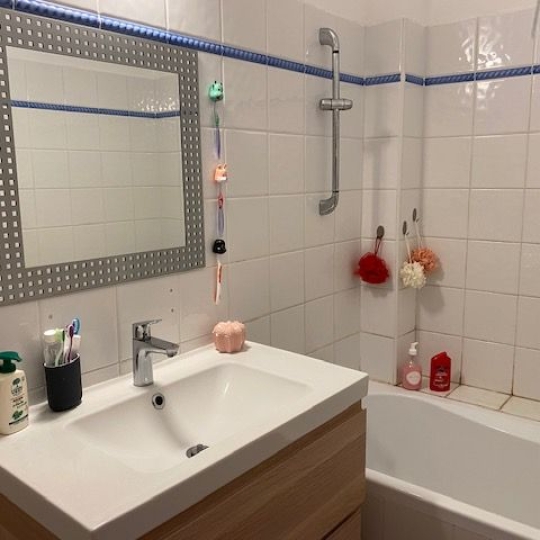  CABINET L'ANTENNE : Apartment | NIMES (30900) | 85 m2 | 610 € 