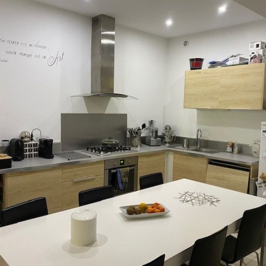 CABINET L'ANTENNE : Appartement | NIMES (30900) | 84.58m2 | 693 € 