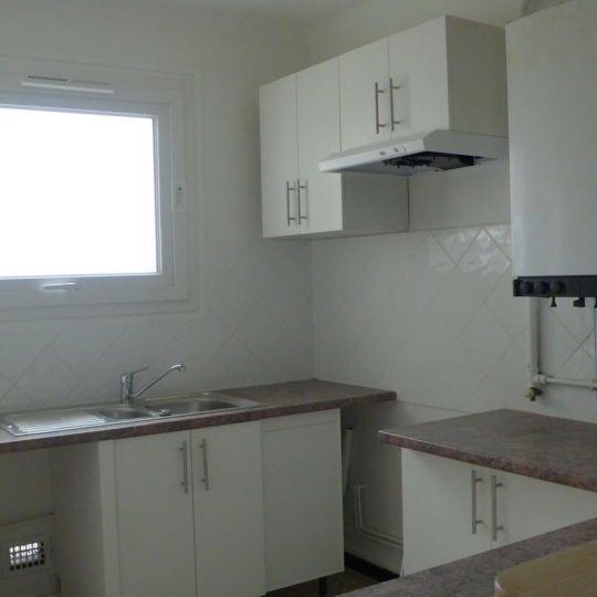  CABINET L'ANTENNE : Apartment | NIMES (30900) | 67 m2 | 642 € 
