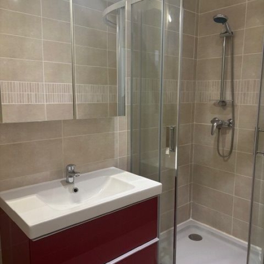  CABINET L'ANTENNE : Apartment | NIMES (30900) | 50 m2 | 603 € 