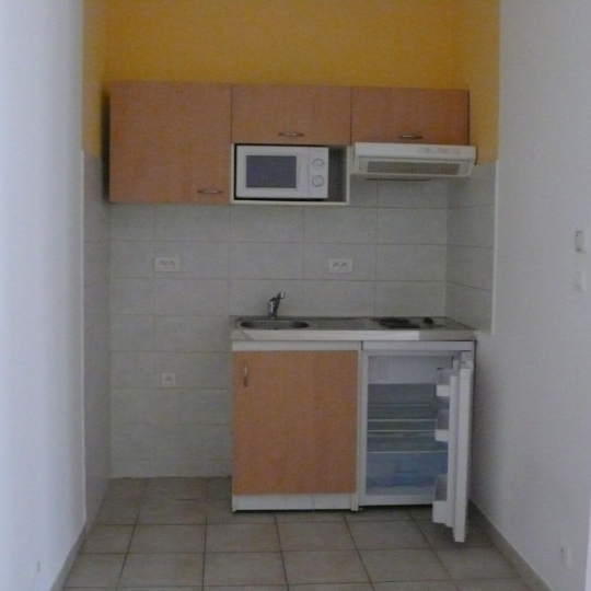  CABINET L'ANTENNE : Apartment | NIMES (30900) | 42 m2 | 531 € 