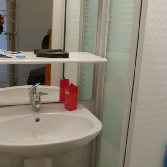  CABINET L'ANTENNE : Apartment | NIMES (30900) | 29 m2 | 459 € 