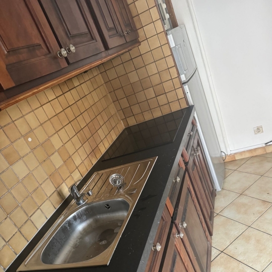 CABINET L'ANTENNE : Appartement | NIMES (30900) | 28.09m2 | 428 € 
