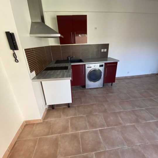 CABINET L'ANTENNE : Appartement | NIMES (30900) | 35.48m2 | 645 € 