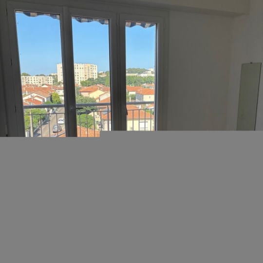  CABINET L'ANTENNE : Appartement | NIMES (30900) | 32 m2 | 630 € 