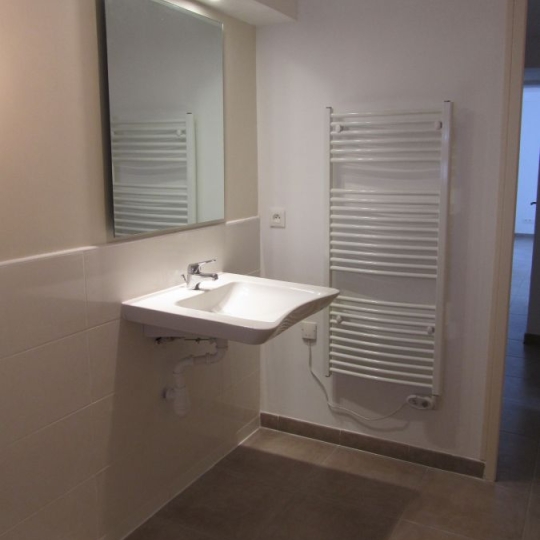  CABINET L'ANTENNE : Apartment | NIMES (30900) | 62 m2 | 975 € 