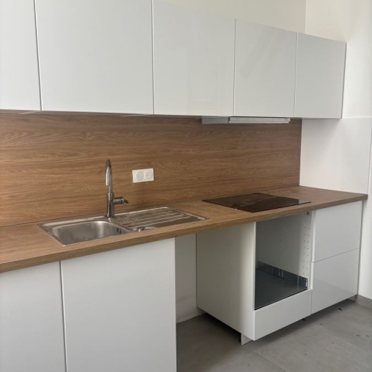 CABINET L'ANTENNE : Apartment | NIMES (30000) | 73.00m2 | 790 € 