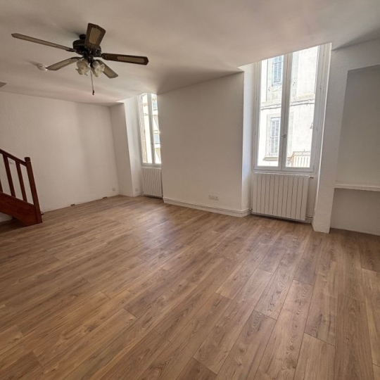  CABINET L'ANTENNE : Apartment | NIMES (30000) | 73 m2 | 790 € 