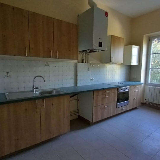  CABINET L'ANTENNE : Appartement | NIMES (30900) | 107 m2 | 1 030 € 