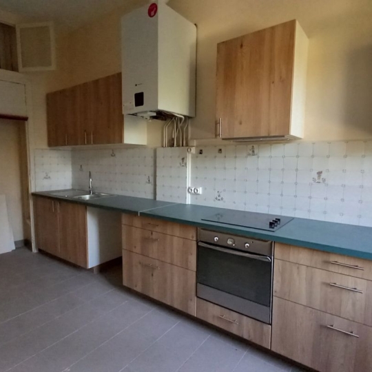  CABINET L'ANTENNE : Appartement | NIMES (30900) | 107 m2 | 1 030 € 