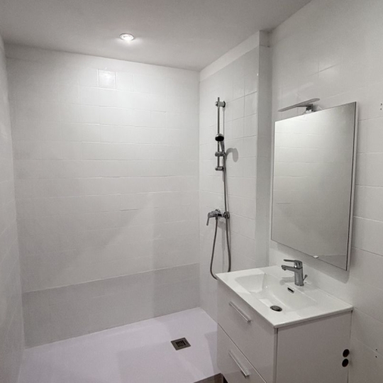  CABINET L'ANTENNE : Apartment | NIMES (30900) | 0 m2 | 570 € 
