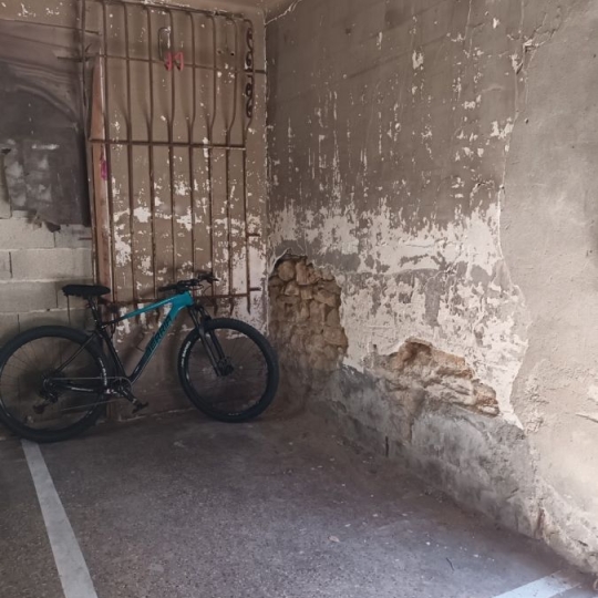  CABINET L'ANTENNE : Garage / Parking | NIMES (30900) | 0 m2 | 40 € 