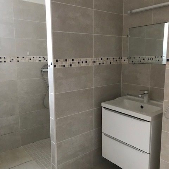  CABINET L'ANTENNE : Apartment | NIMES (30900) | 68 m2 | 818 &euro; 